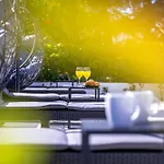 Sunny Sky - Pool & Parking - Apartment