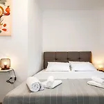 Sunny Sky - Pool & Parking - Apartment *