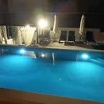 Sunny Sky - Pool & Parking - *