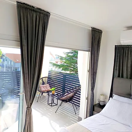 Apartment Sunny Sky - Pool & Parking - *