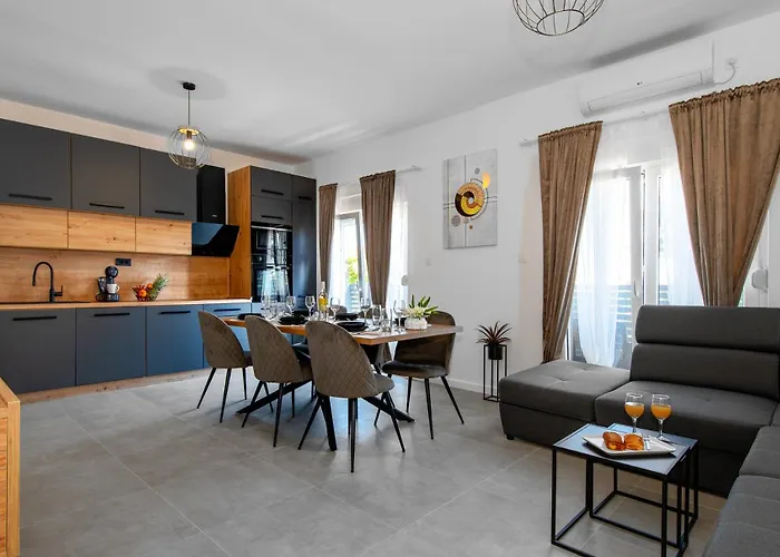 Appartement Sunny Sky - Pool & Parking - Vodice