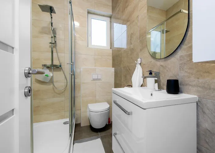 Sunny Sky - Pool & Parking - *