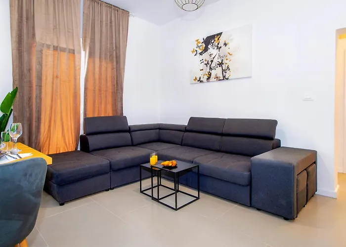 Appartement Sunny Sky - Pool & Parking -