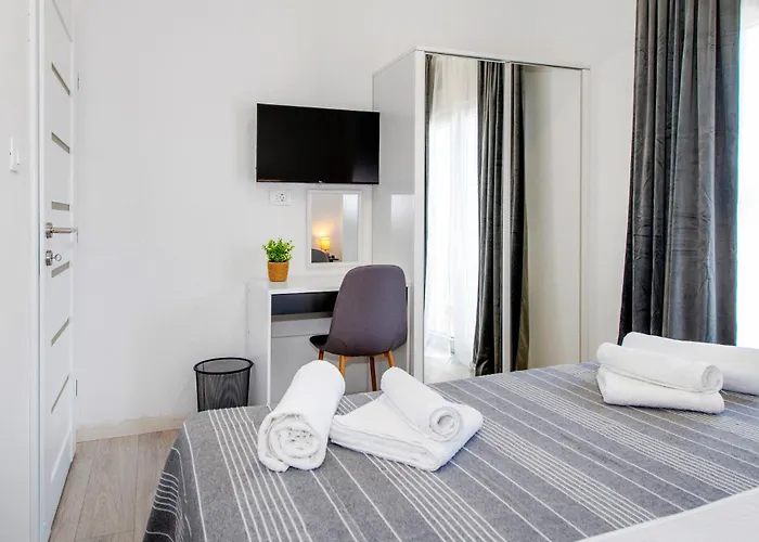 Appartement Sunny Sky - Pool & Parking - *