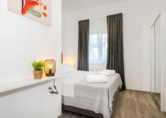 Sunny Sky - Pool & Parking - Vodice