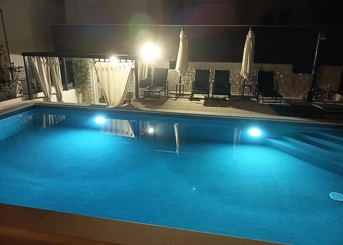 Sunny Sky - Pool & Parking - *